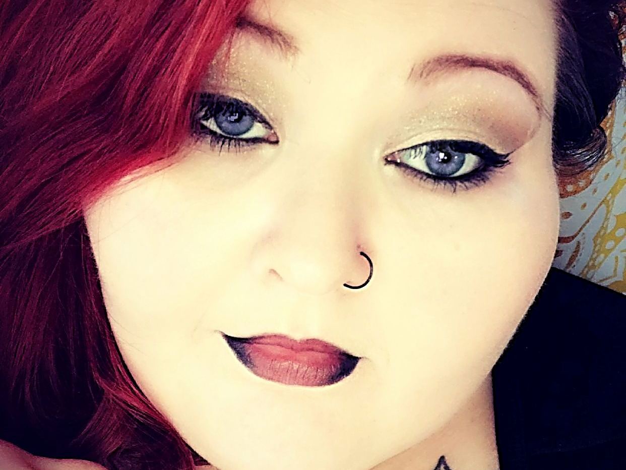 Feastess profielfoto van cam model 