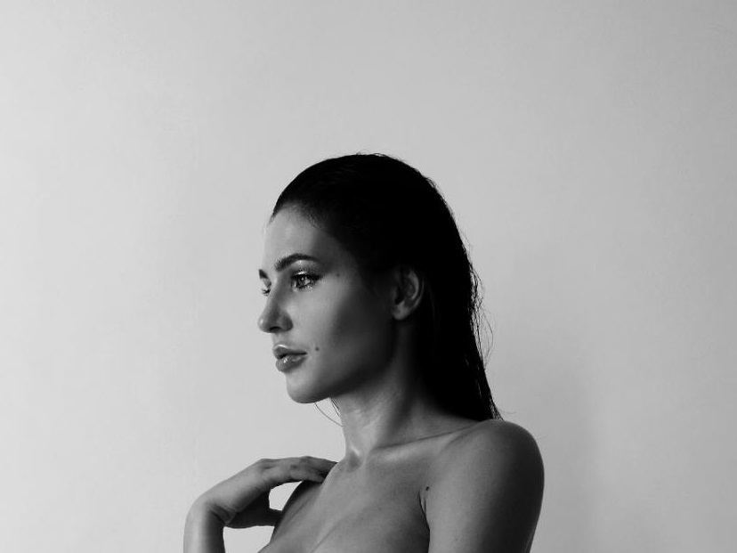 BluesErika cam model profile picture 