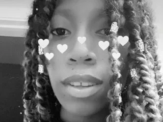 Image de profil du modèle de webcam CarribeanBae