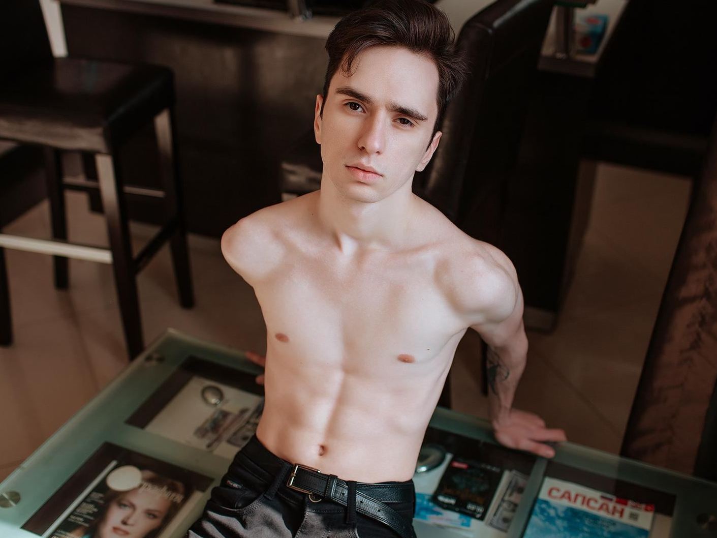 Imagen de perfil de modelo de cámara web de FLLIN_BROX