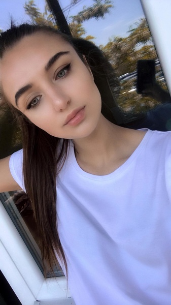 Performer MartaSun Photo 2