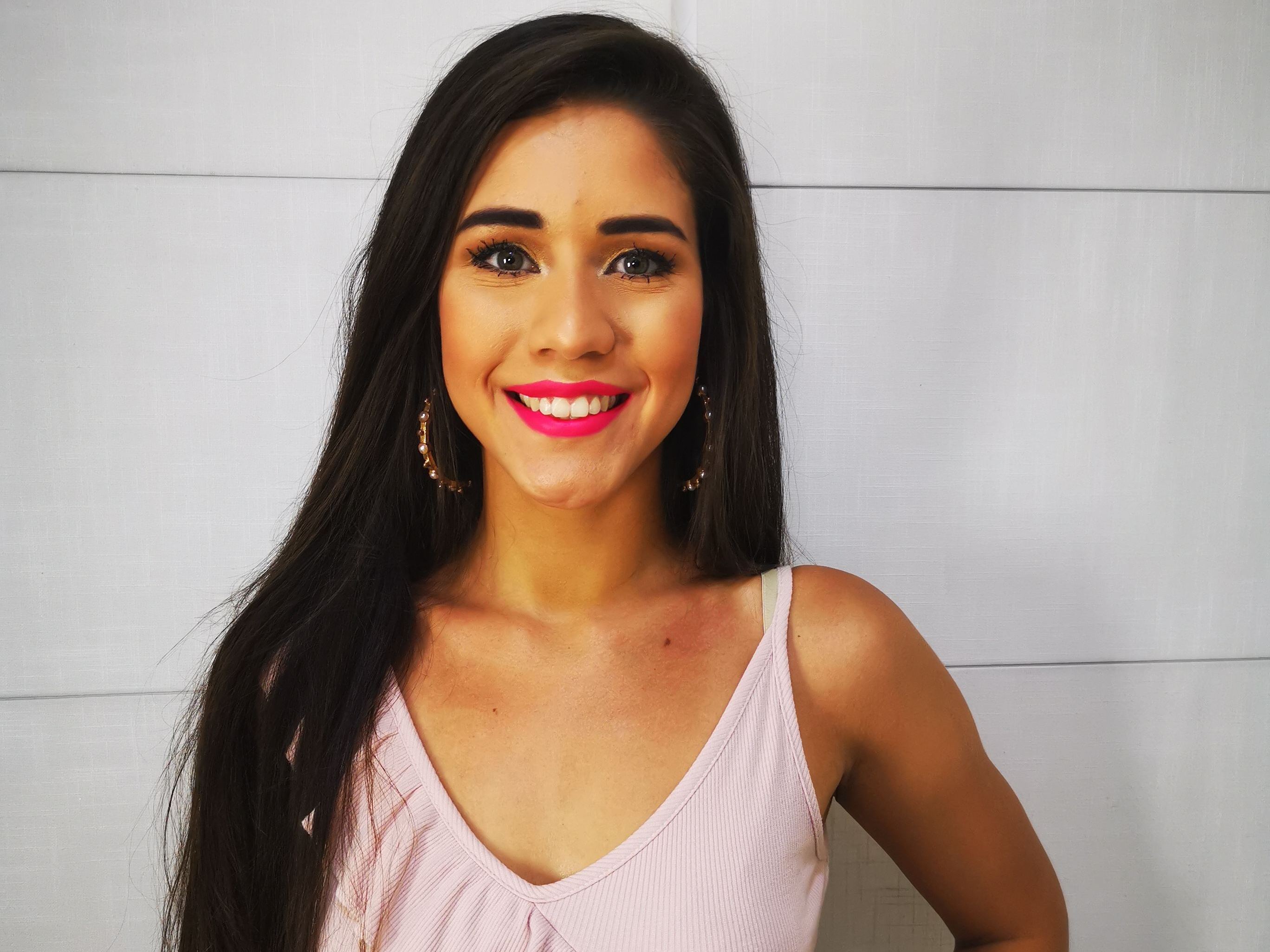 Imagen de perfil de modelo de cámara web de erinzabat