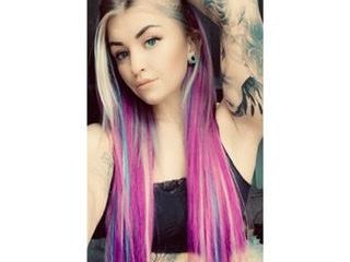 Image de profil du modèle de webcam Lara_Louise