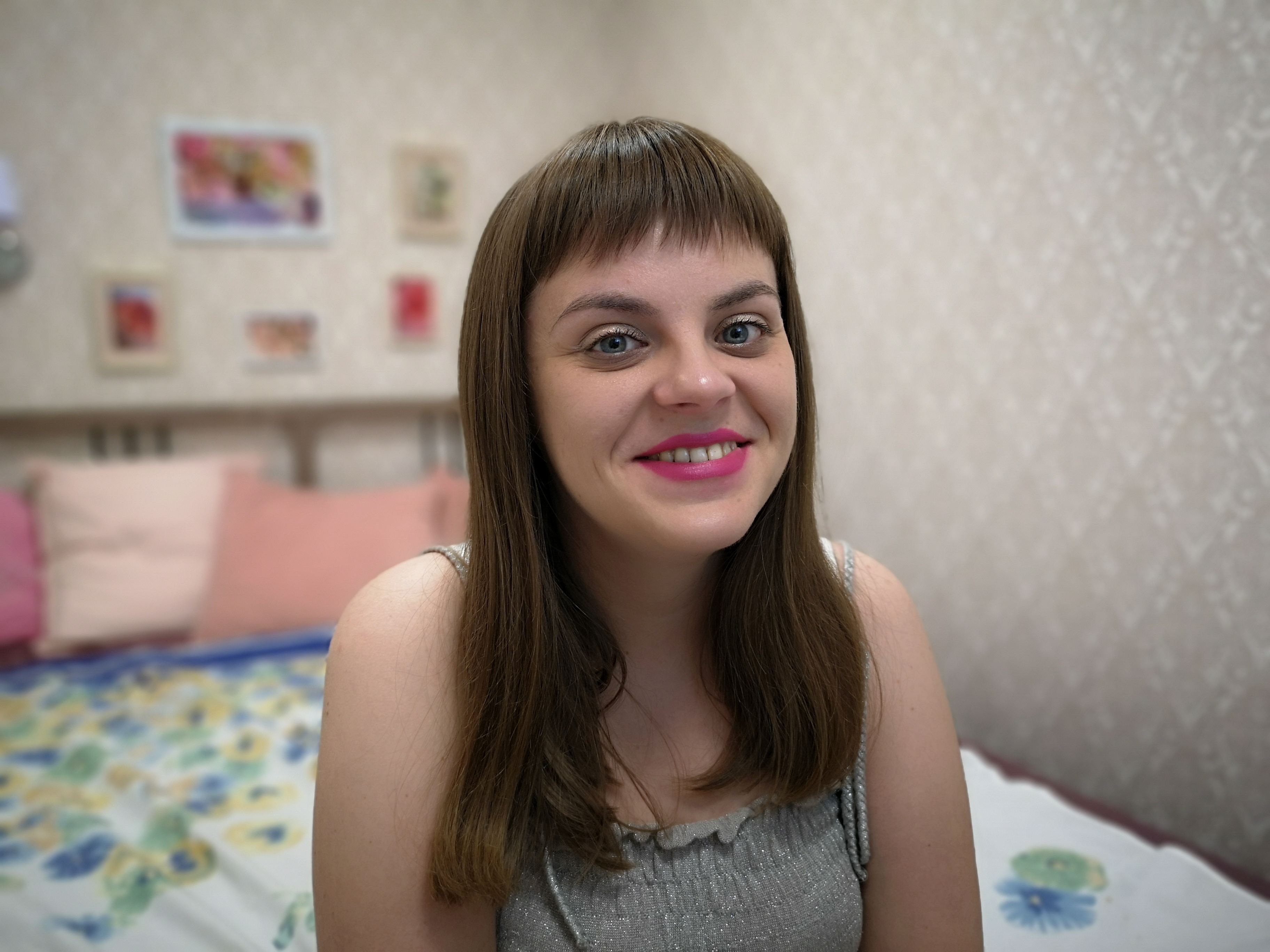 AngelaCuddly profilbild på webbkameramodell 