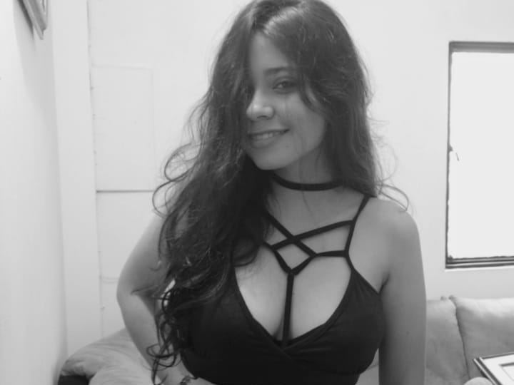 Image de profil du modèle de webcam charlotte_gr