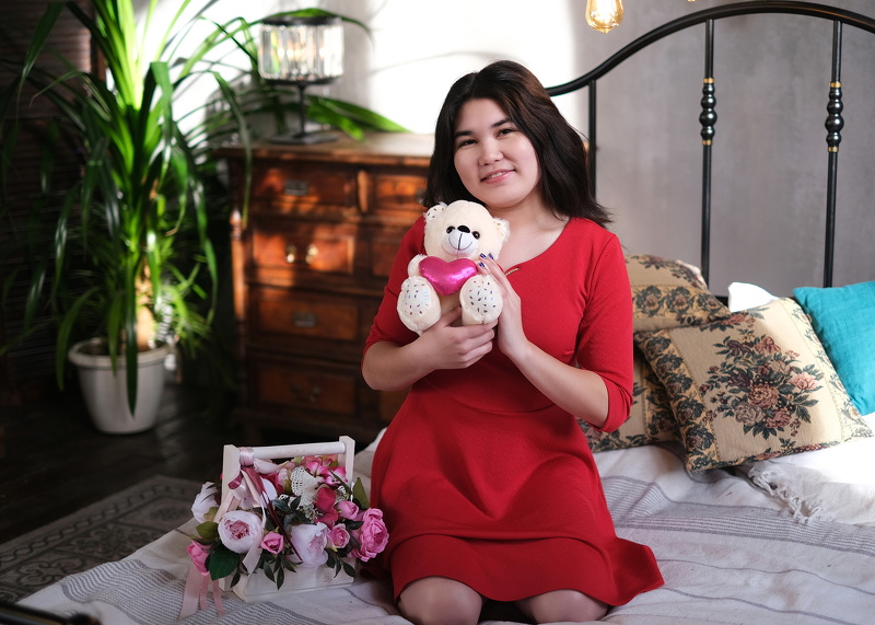 Performer AlvyRoyal Photo 2