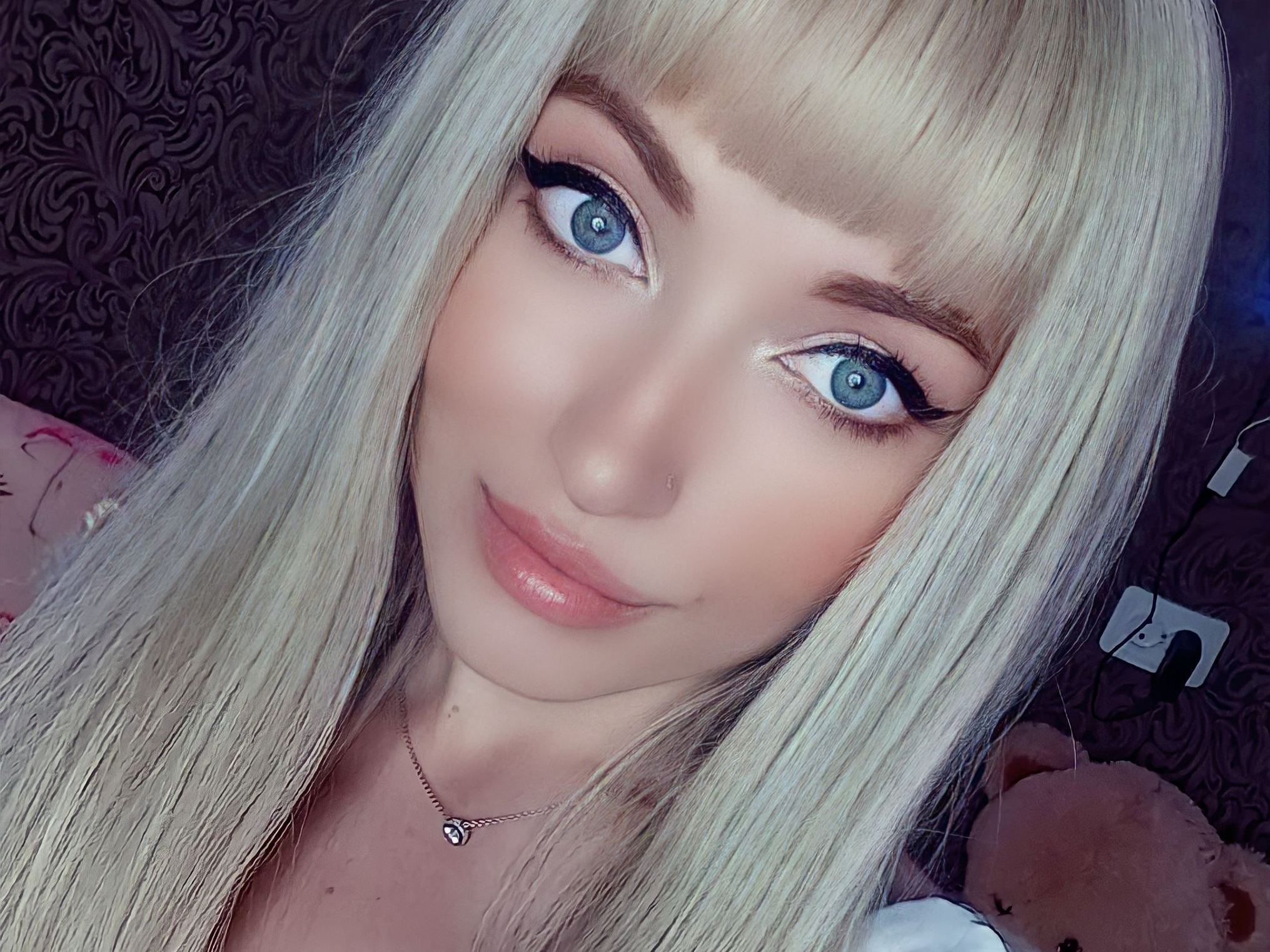 Blue_eyed_Slim_Blonde Profilbild des Cam-Modells 