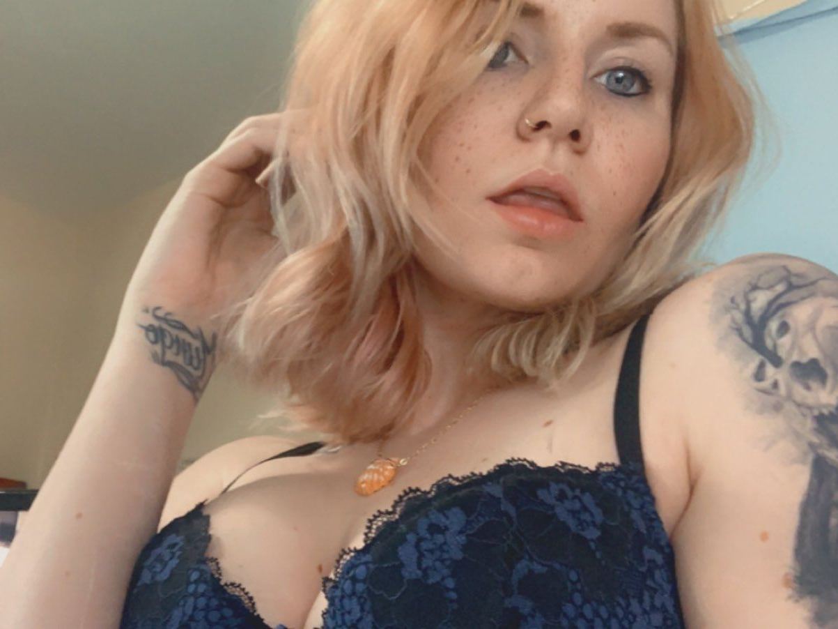 Image de profil du modèle de webcam NadalinaVixen