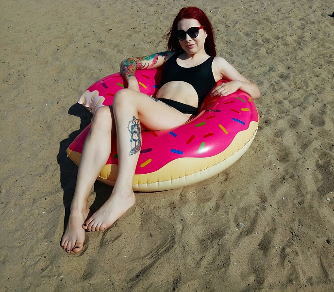 Performer AmyWave Photo 2