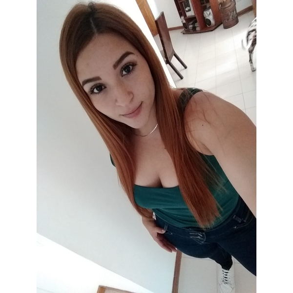 Artista Alejandra_Vahoz Foto 1