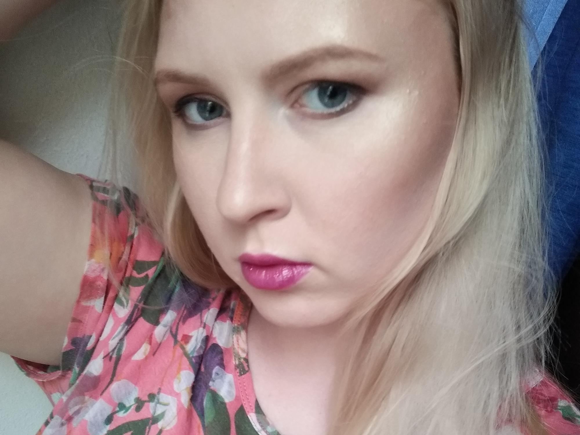 Image de profil du modèle de webcam ReginaCrown