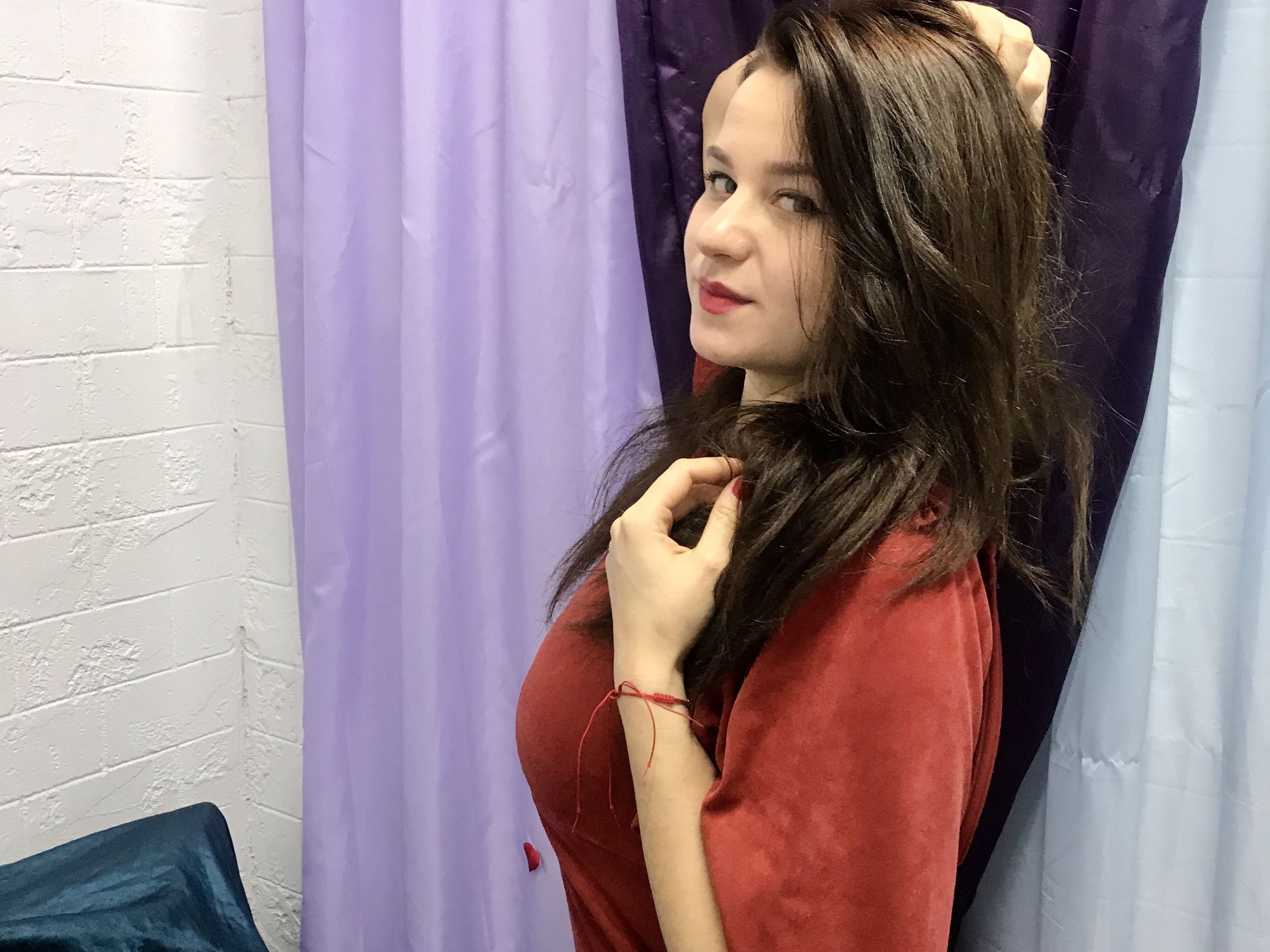 MilanaFantastic profielfoto van cam model 