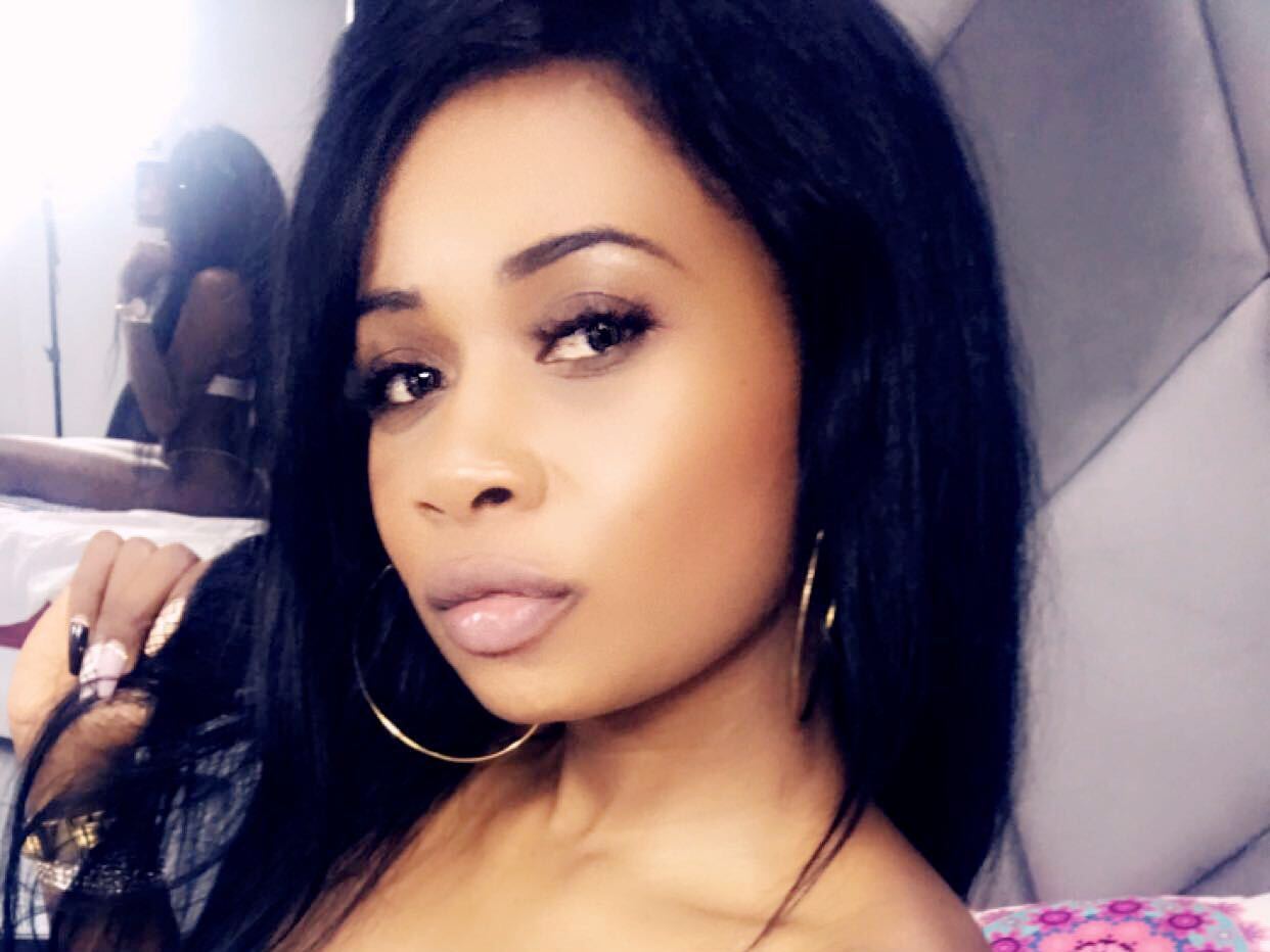 LvelyEbony profielfoto van cam model 