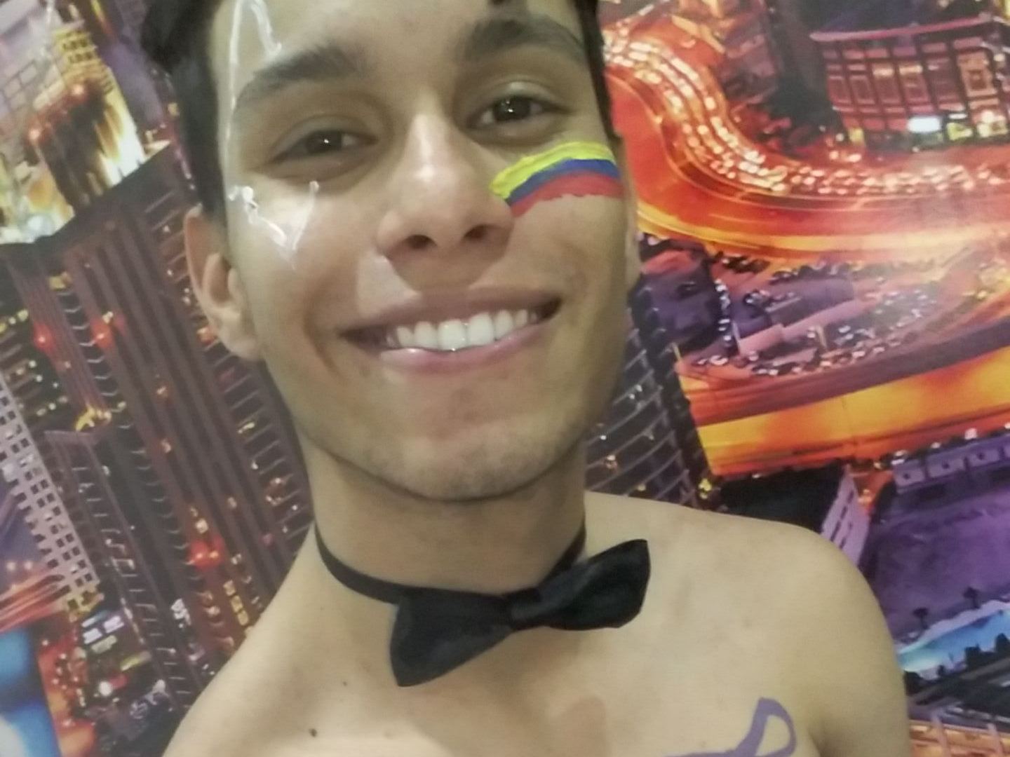 Image de profil du modèle de webcam DYLANstars