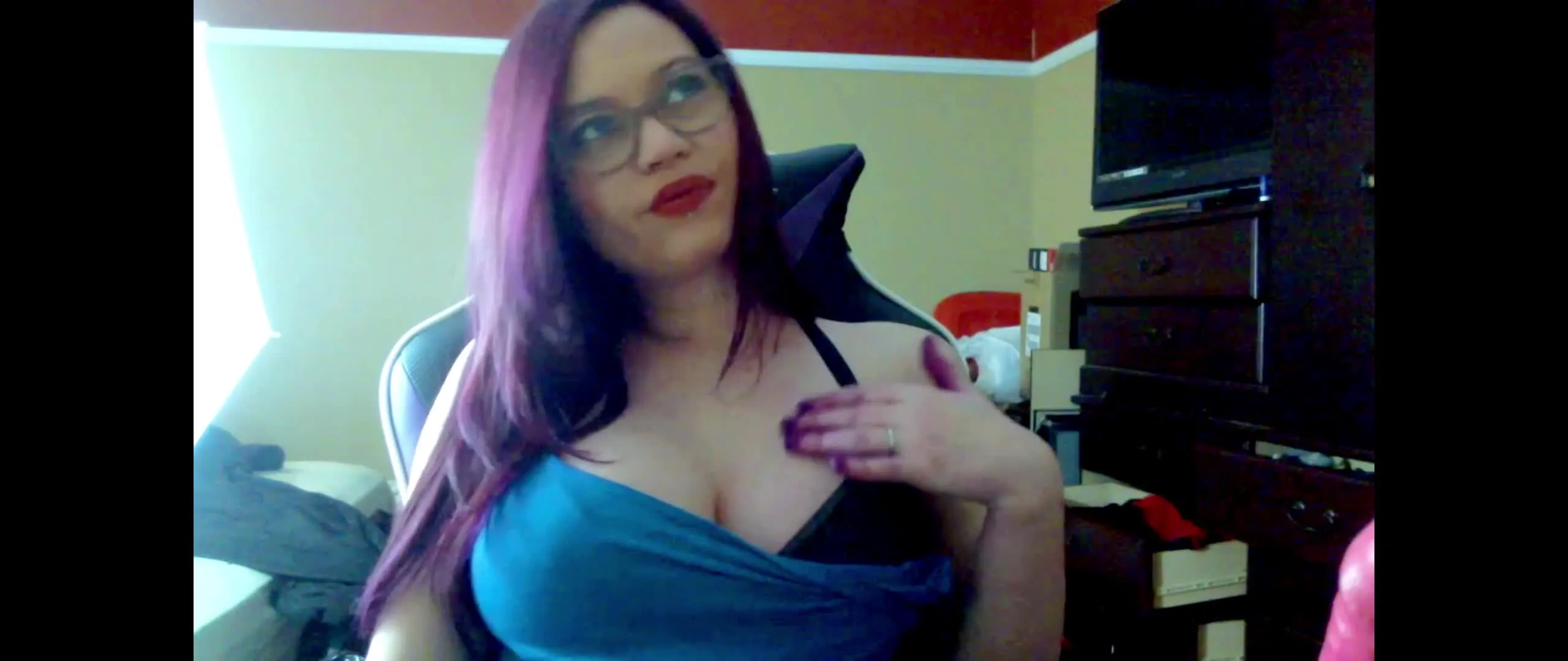 Intérprete KiraBurnxxx Video 1