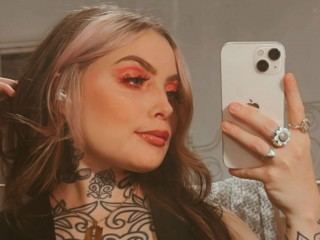 Lilyxloveless profilbild på webbkameramodell
