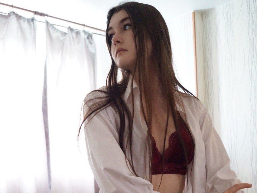 KiraXXXLove profilbild på webbkameramodell 