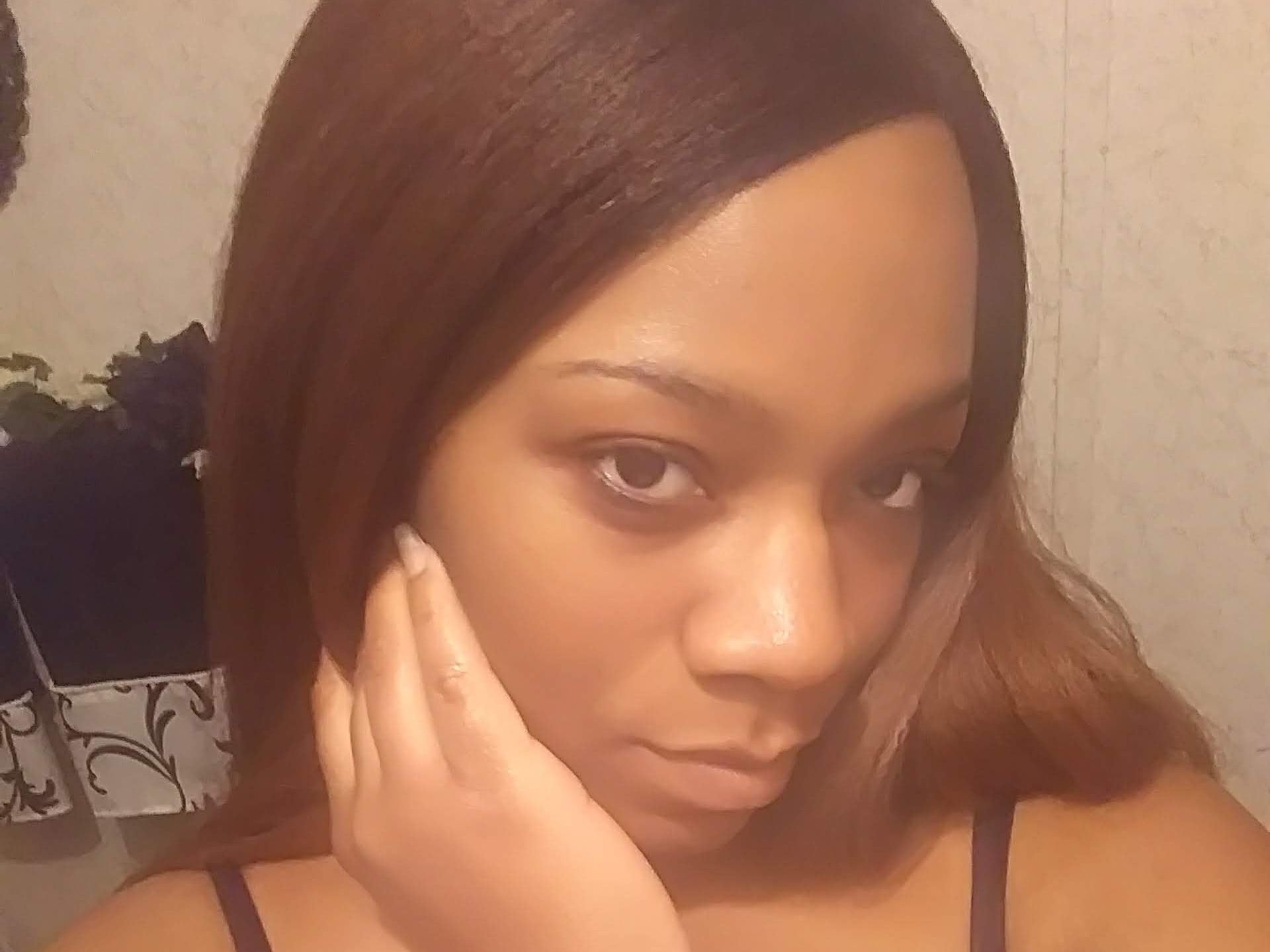 ShariyeDials profielfoto van cam model 