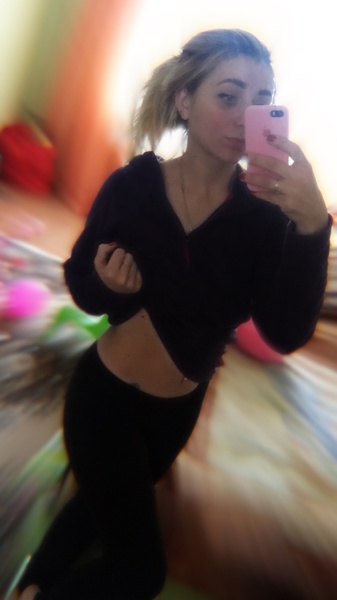 Performer BellaCherry Photo 6