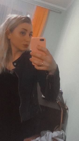 Performer BellaCherry Photo 2