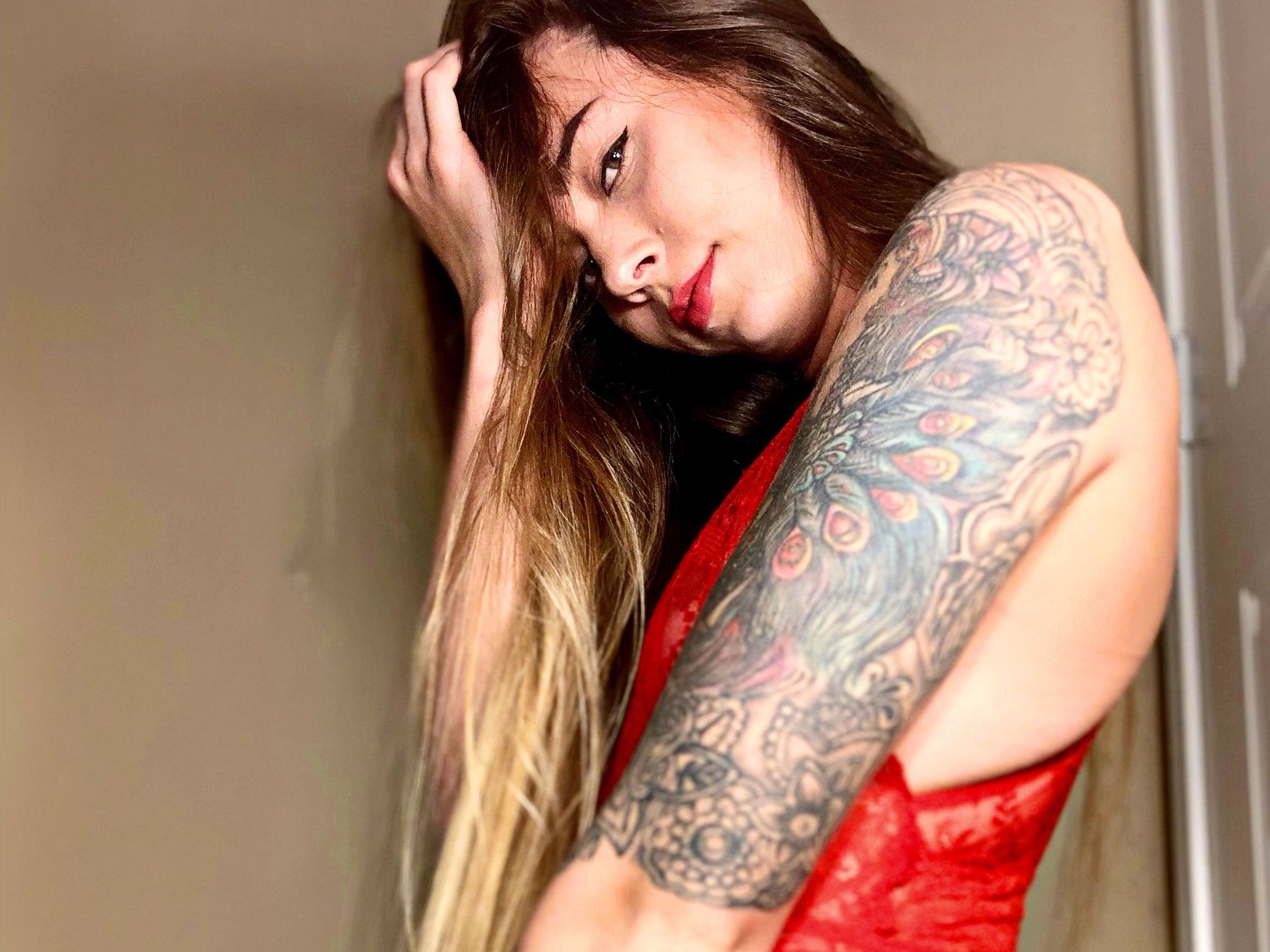 Imagen de perfil de modelo de cámara web de Charlottyskyy