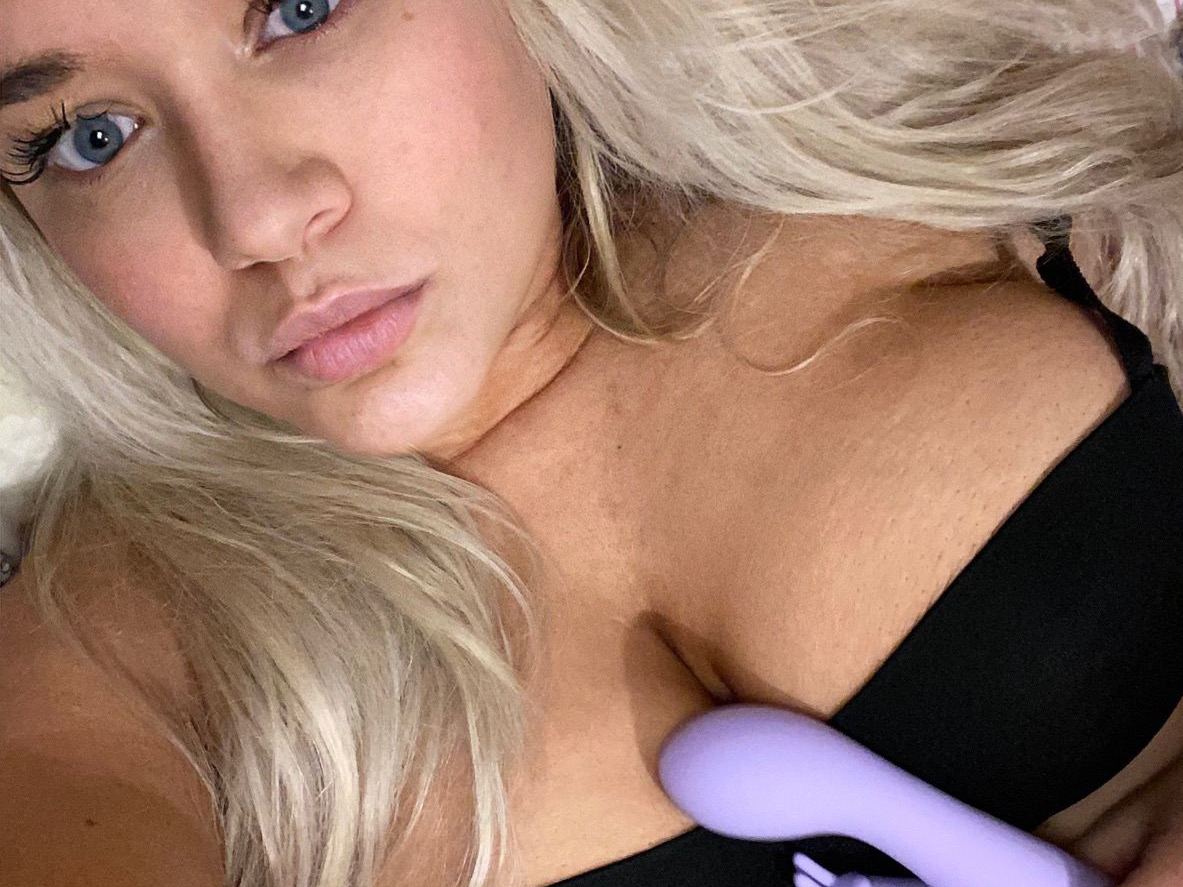 RosieMadison profilbild på webbkameramodell 