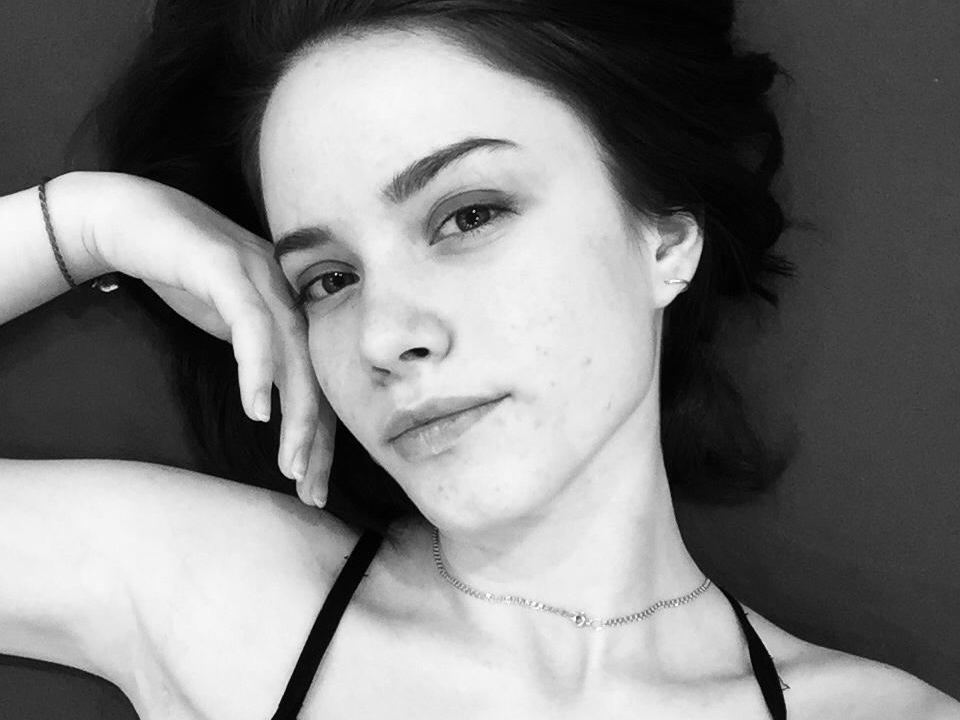 Image de profil du modèle de webcam Red_Rebel