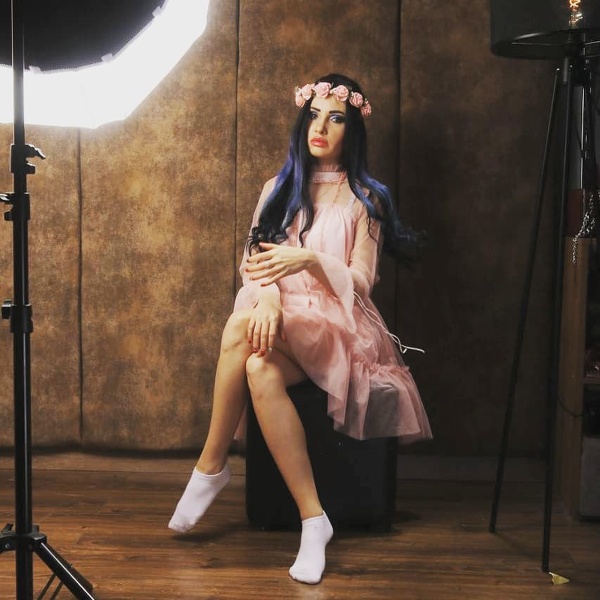 Performer Sugary Photo 4