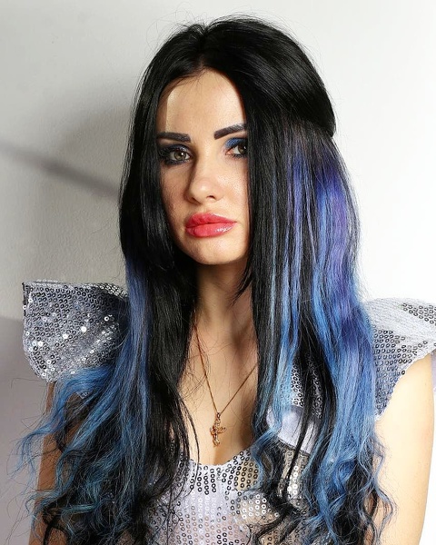 Performer Sugary Photo 5