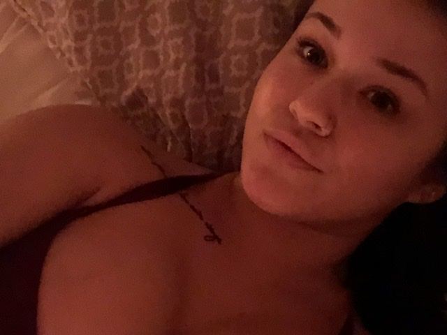 JuicyPie699 immagine del profilo del modello di cam