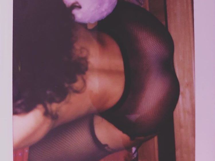 EdenGiralda profilbild på webbkameramodell 