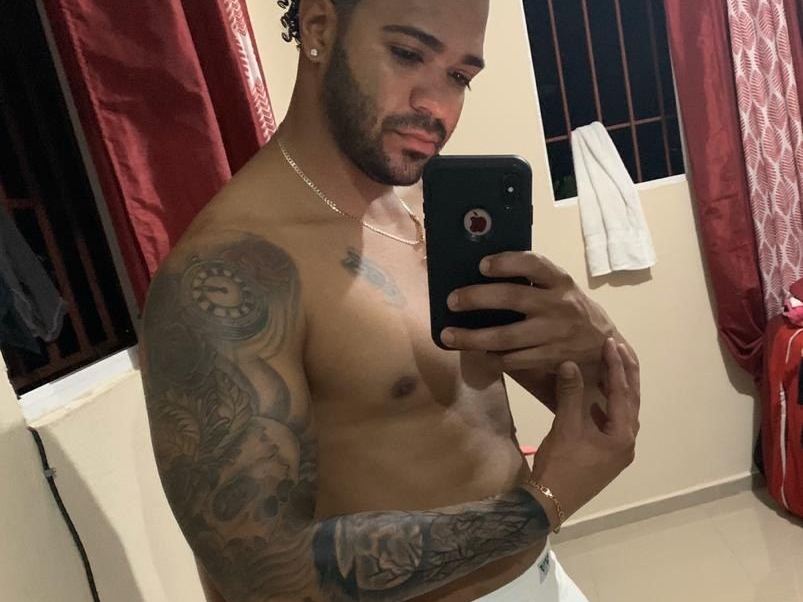 Imagen de perfil de modelo de cámara web de papi_chulo1589