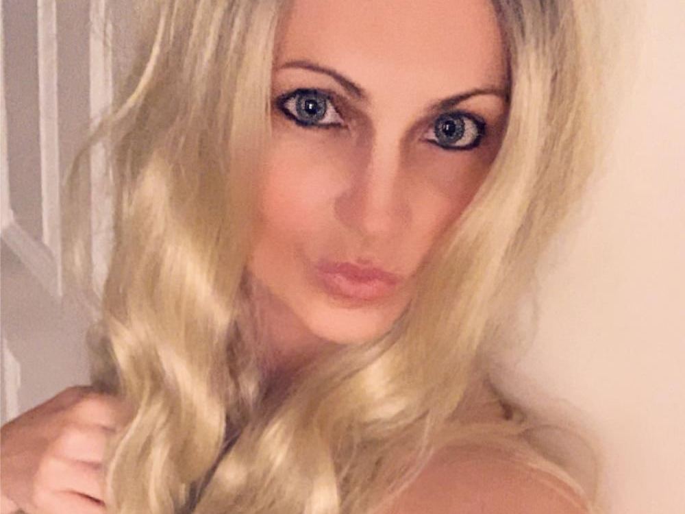 Jasmin_Belle profilbild på webbkameramodell 