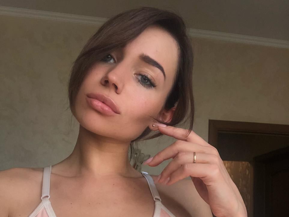 Imagen de perfil de modelo de cámara web de Mialsava