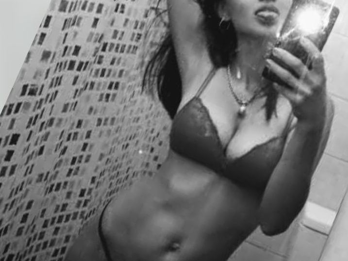 Lola69x immagine del profilo del modello di cam