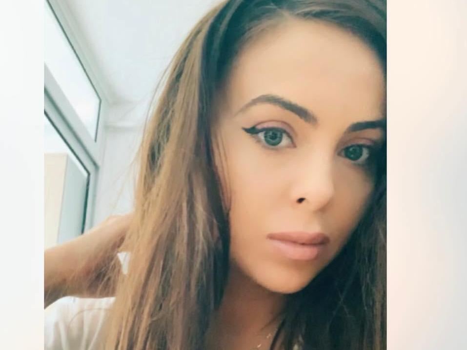 Imagen de perfil de modelo de cámara web de deeaandreea