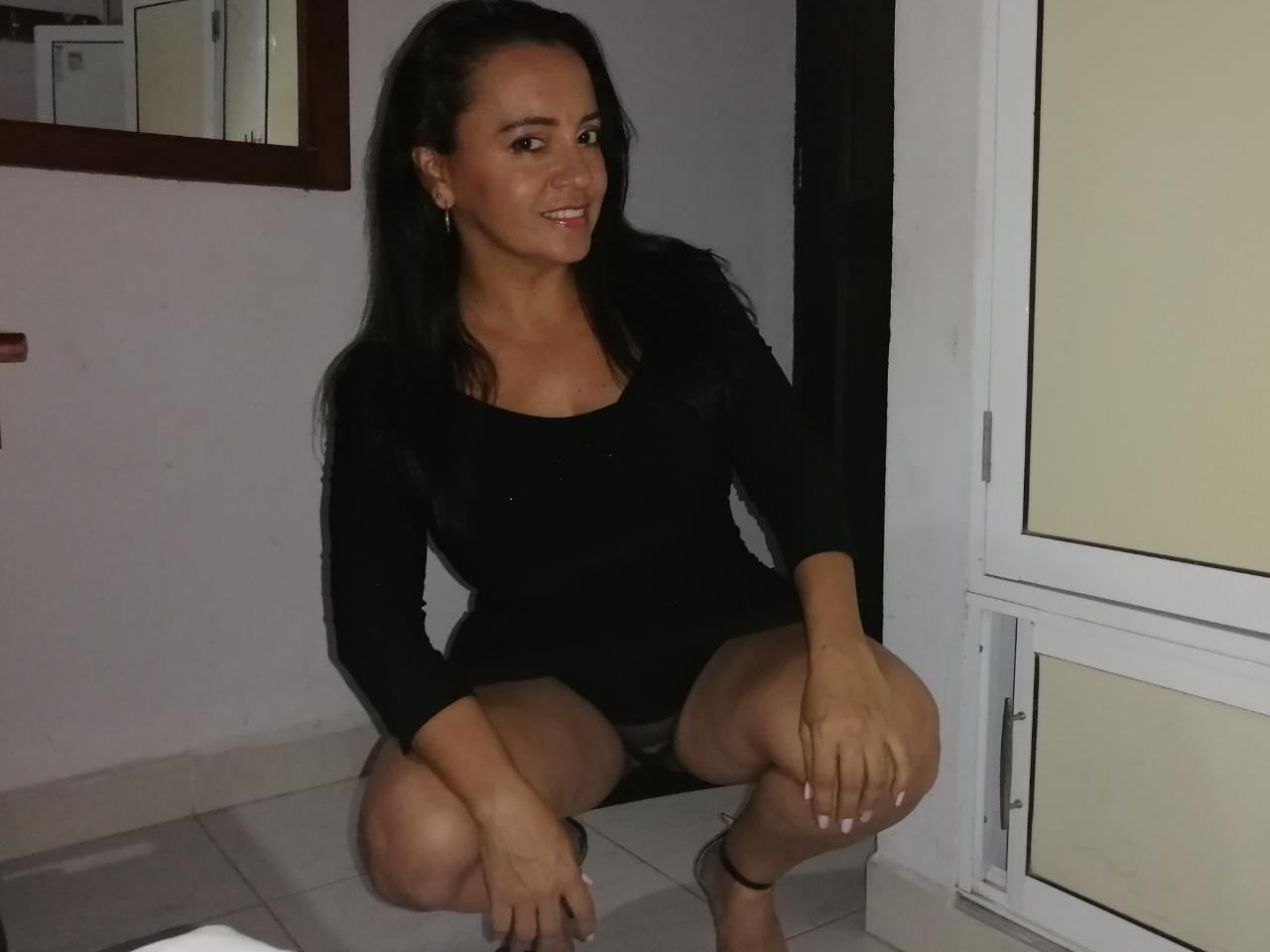 Profilbilde av SEXY_LATIN26 webkamera modell