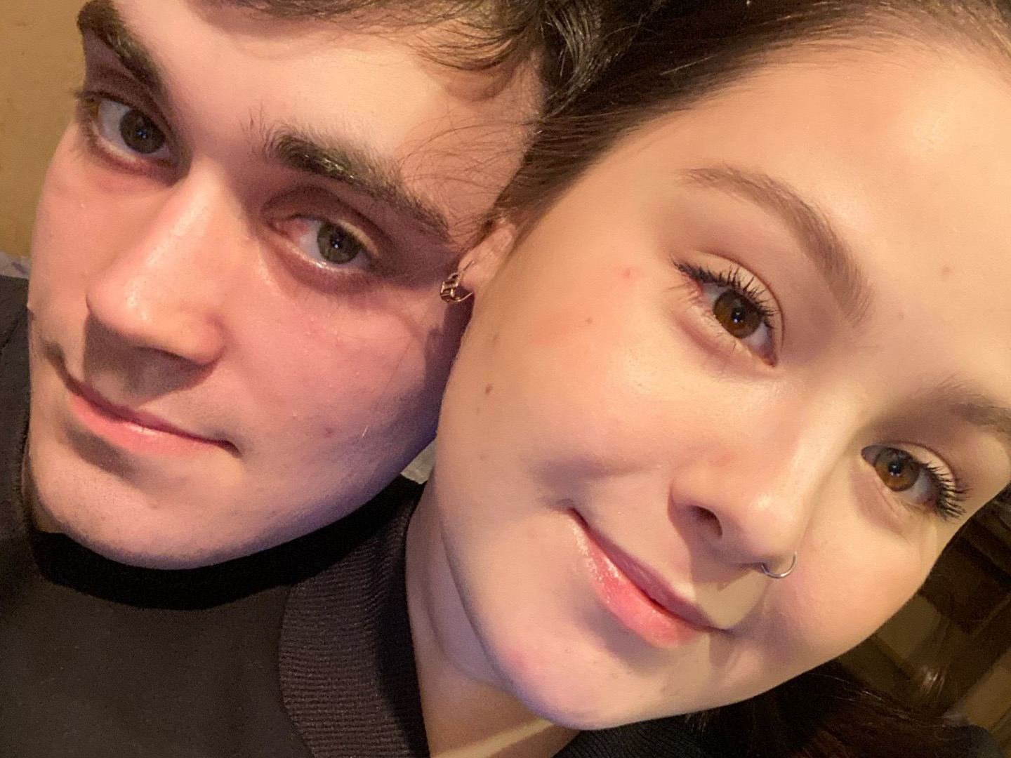 UZUMAKIHYUGA profilbild på webbkameramodell 
