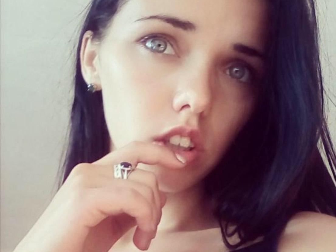 SamantaStrong profilbild på webbkameramodell 