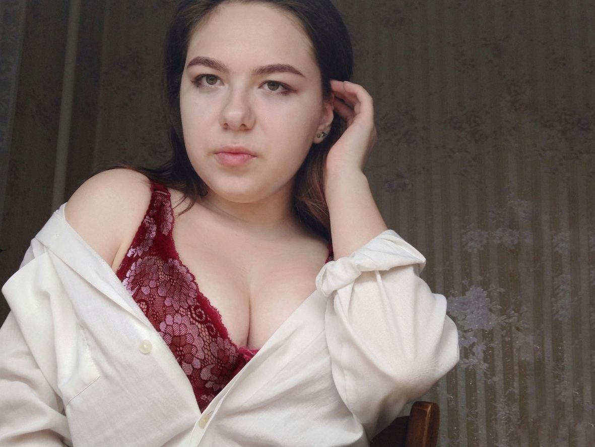 BekkaMeow profilbild på webbkameramodell 
