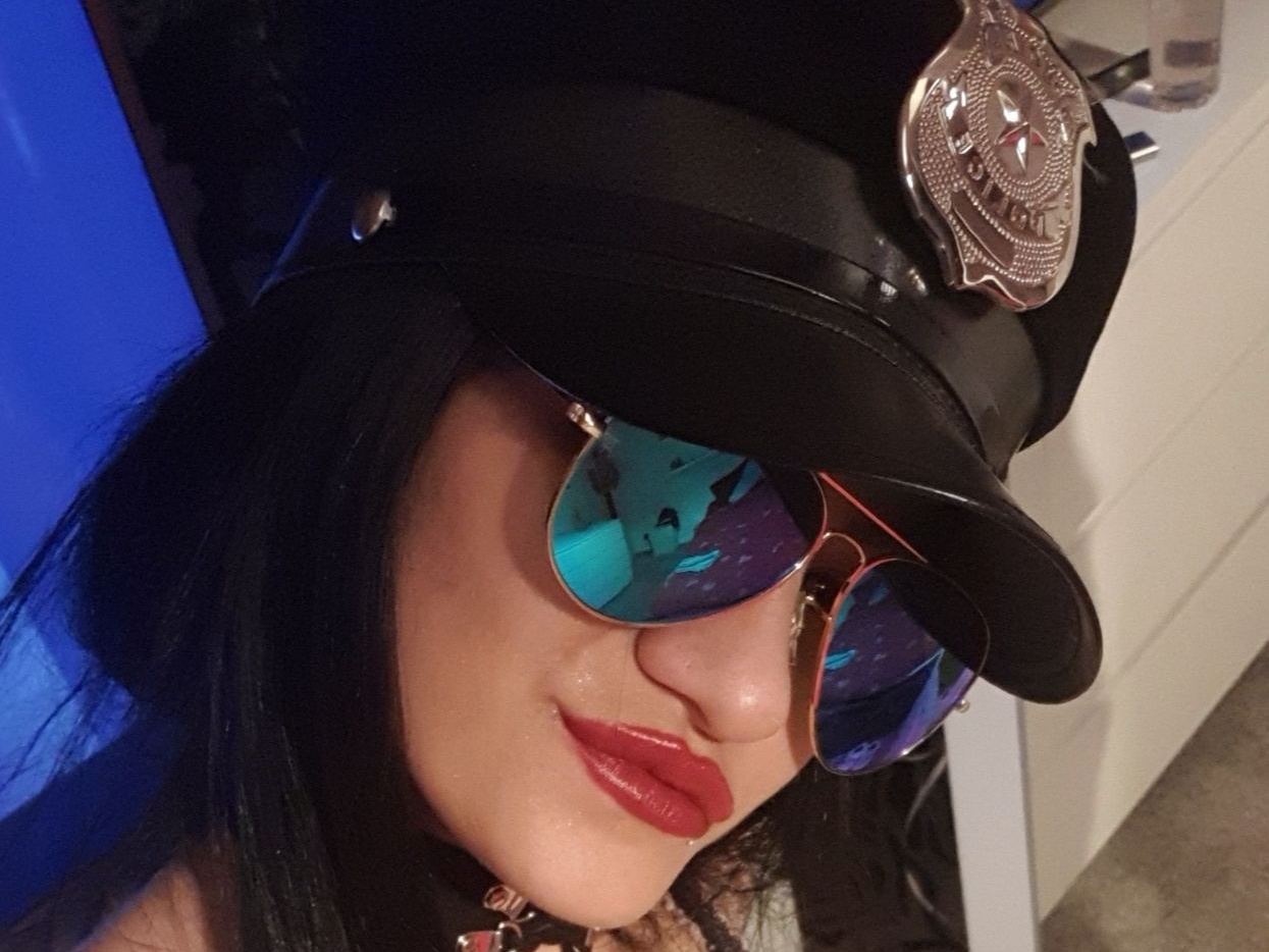 Rebecca_18 profielfoto van cam model 