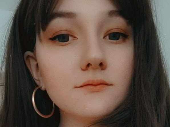 Imagen de perfil de modelo de cámara web de yaeji