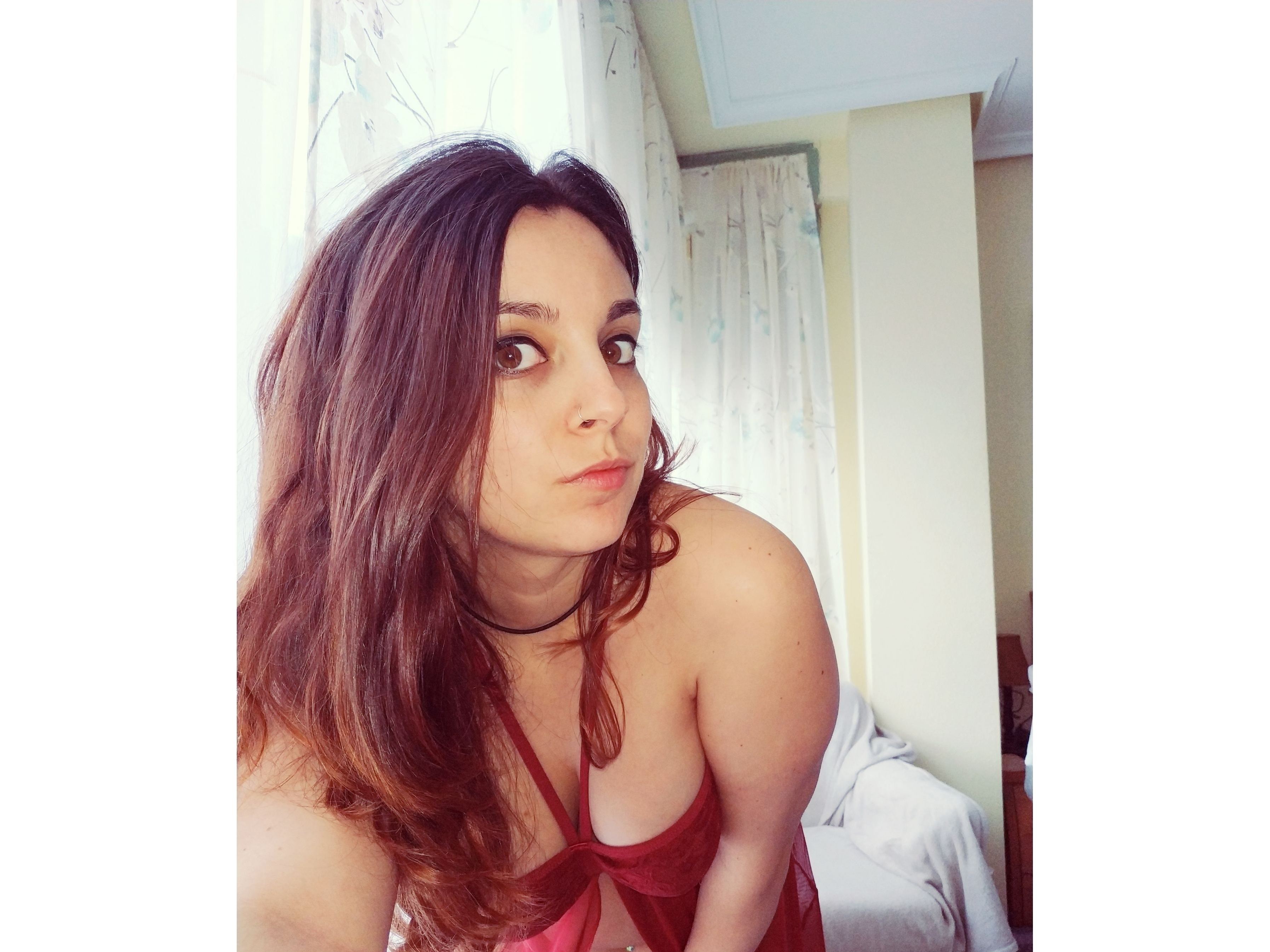 Yoanitagolosa profielfoto van cam model 