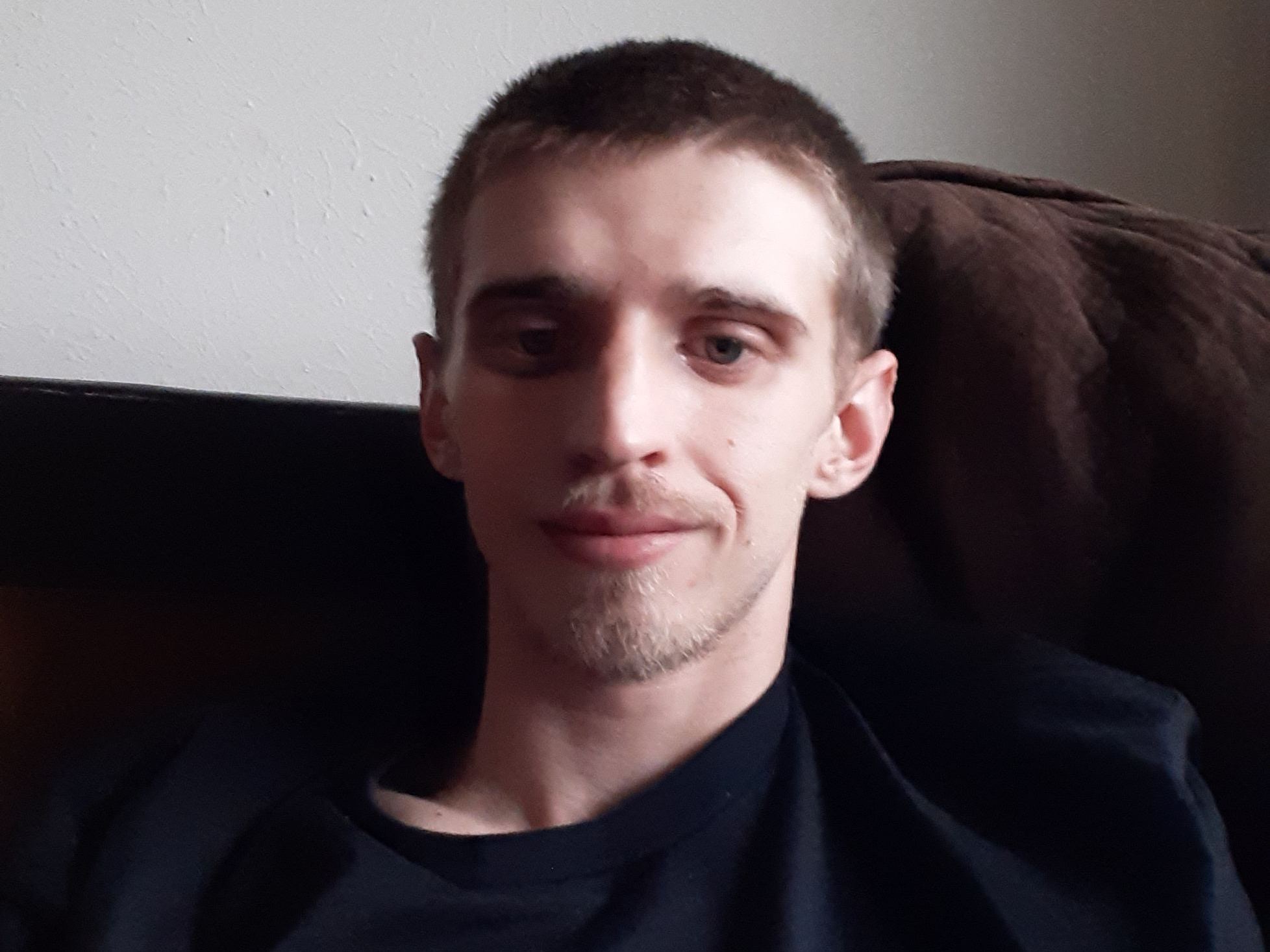 Image de profil du modèle de webcam peachysdom22
