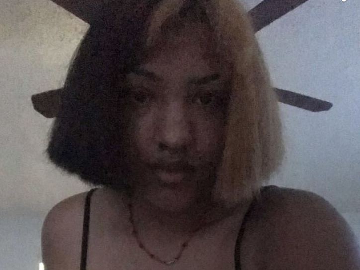 Image de profil du modèle de webcam 420elishama