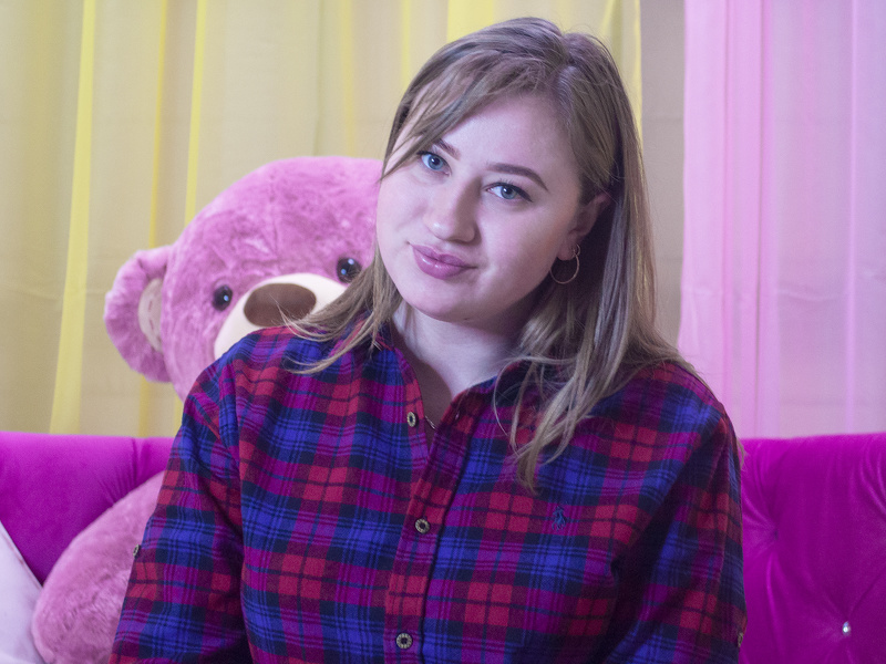 Intérprete MilaTanner Foto 6