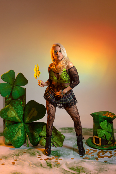 Performer Luci_evans Photo 10