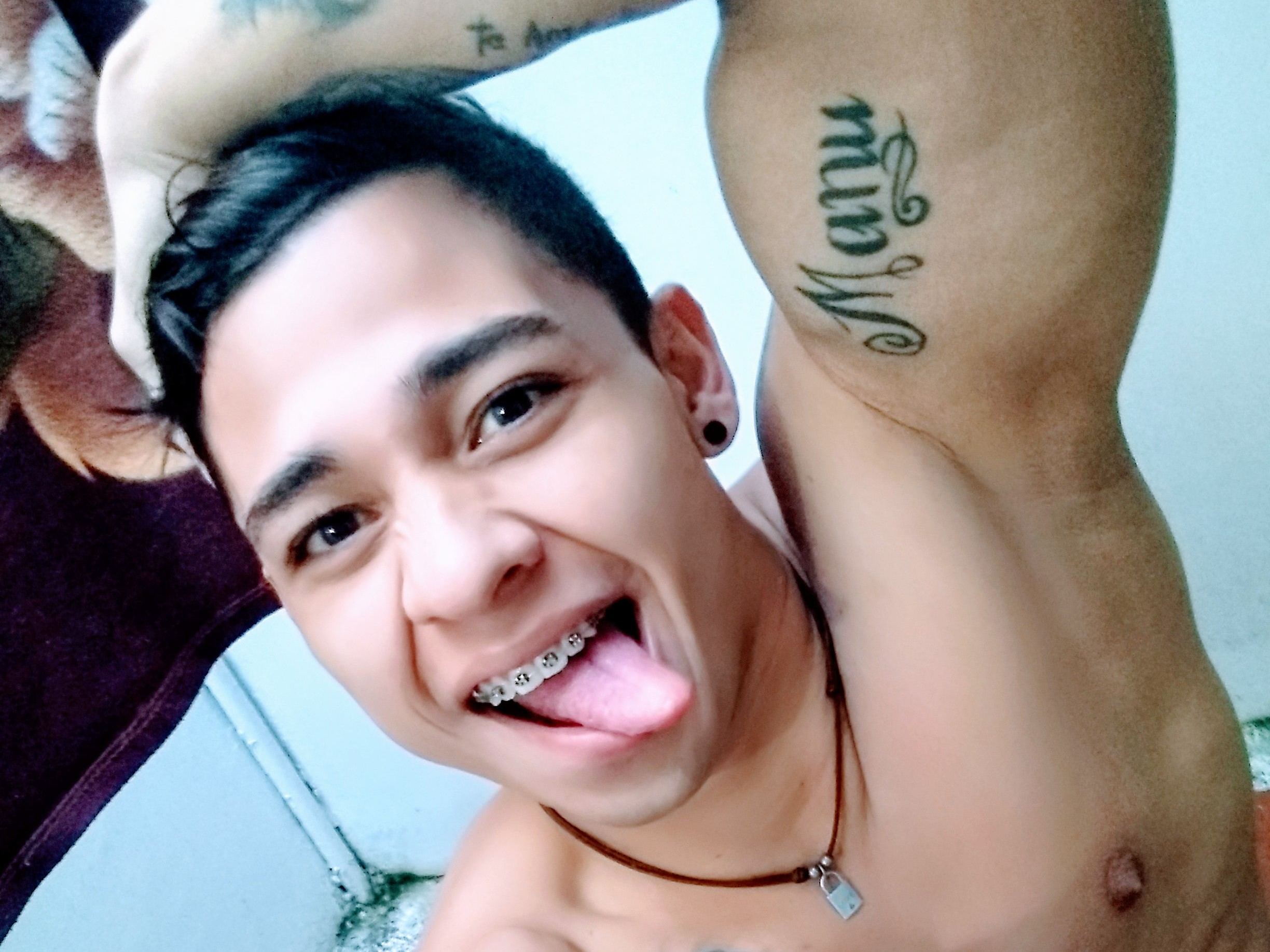 Foto de perfil de modelo de webcam de Latin_Boyhot 