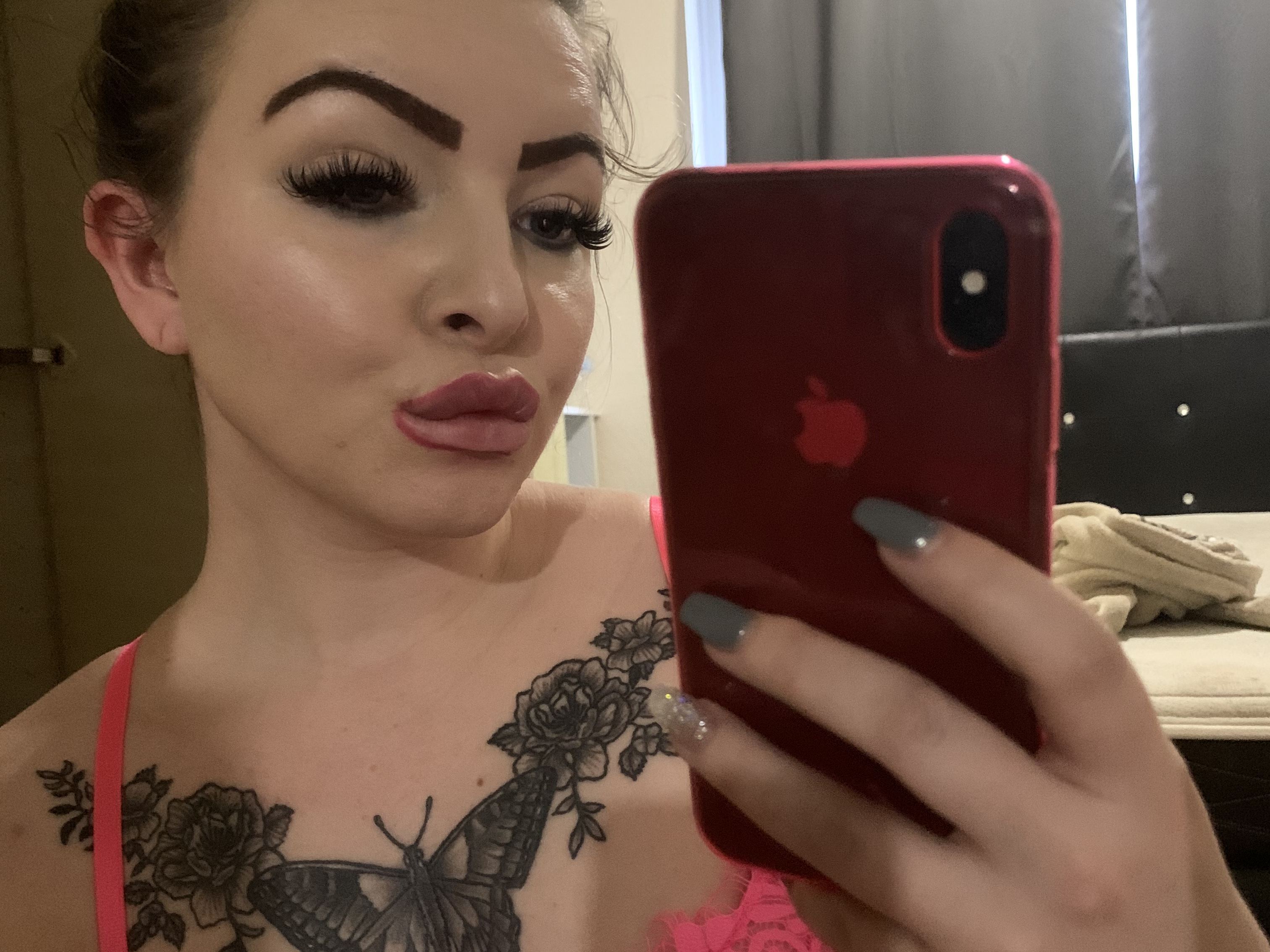nicennaughtyxxx profielfoto van cam model 
