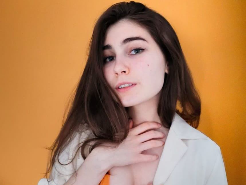Imagen de perfil de modelo de cámara web de MARIKA_BI